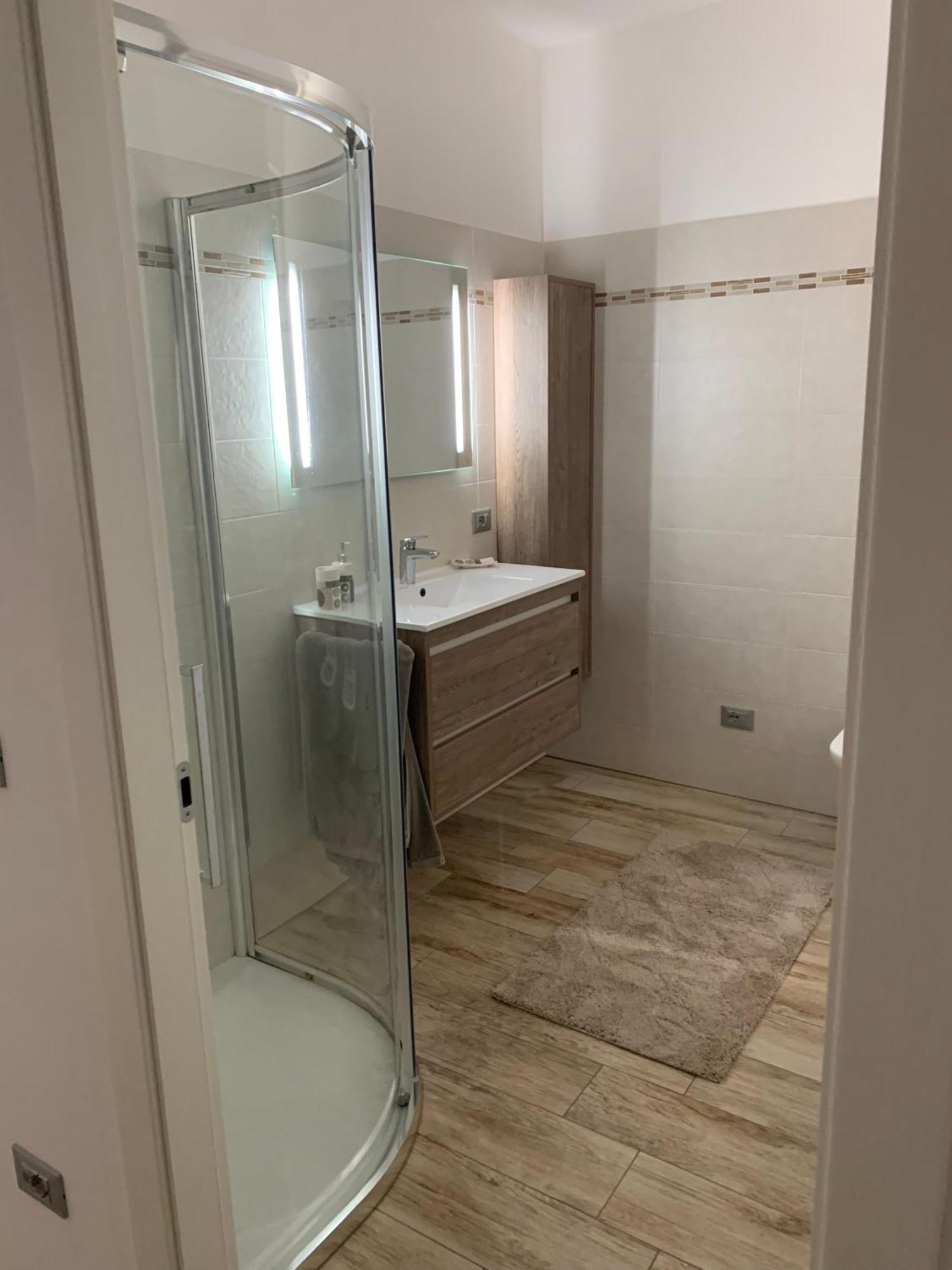 Casa Lina Tirano Apartment ภายนอก รูปภาพ