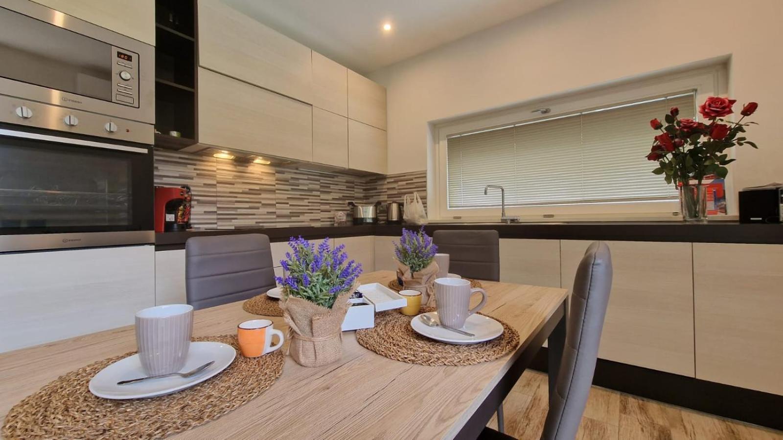 Casa Lina Tirano Apartment ภายนอก รูปภาพ