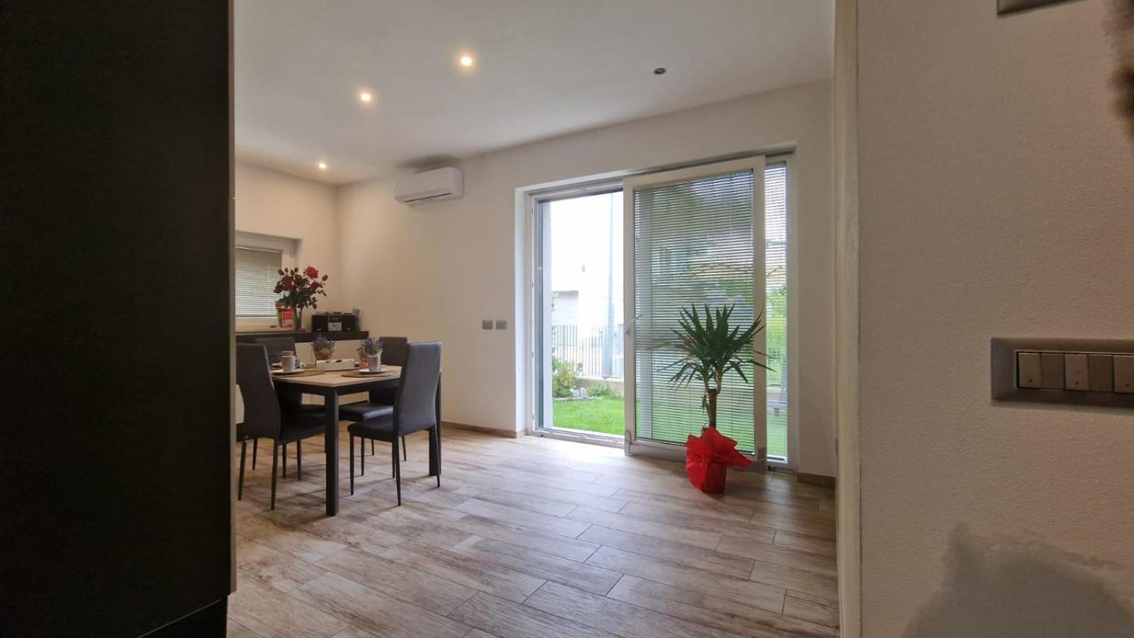 Casa Lina Tirano Apartment ภายนอก รูปภาพ