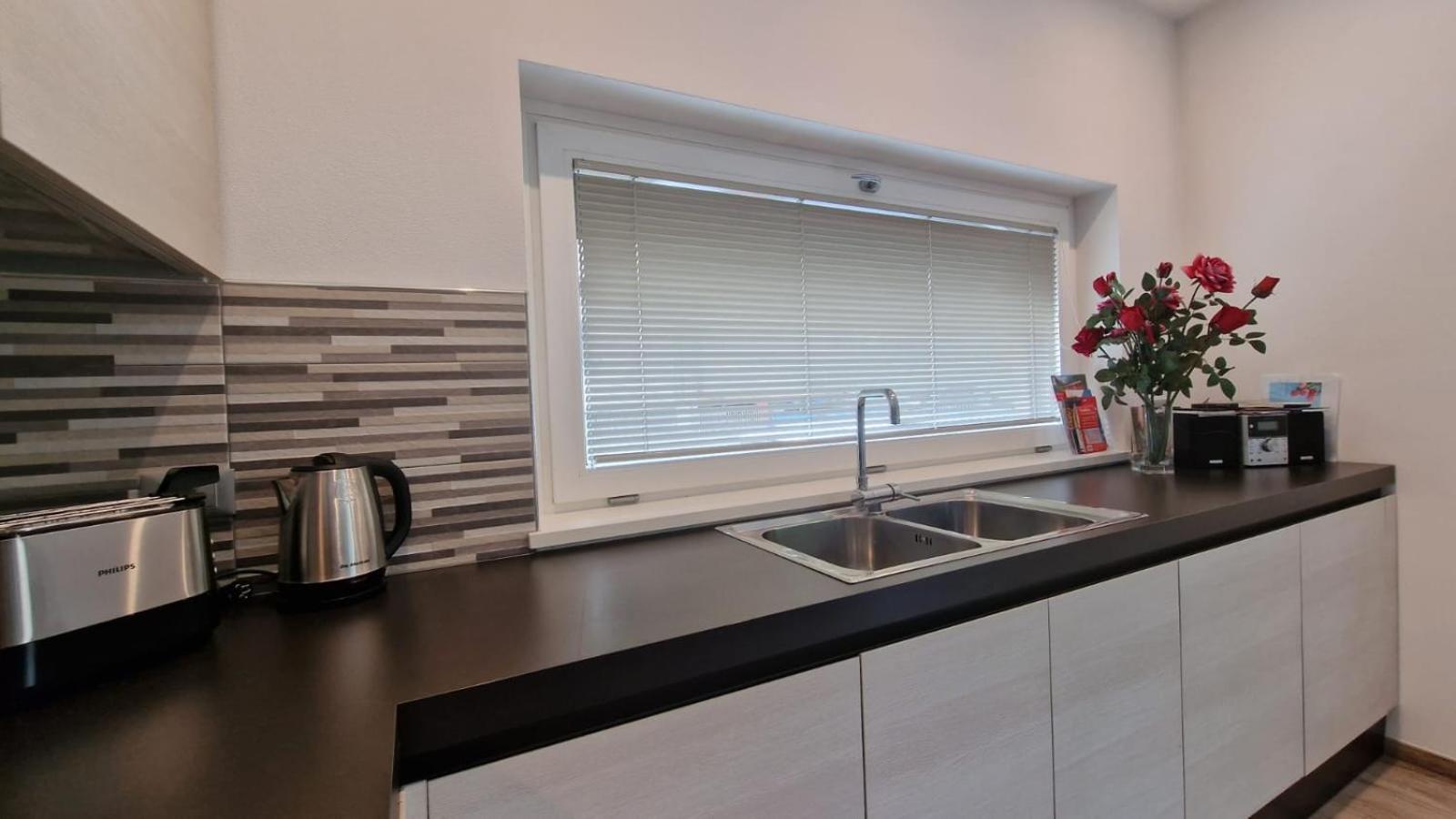 Casa Lina Tirano Apartment ภายนอก รูปภาพ